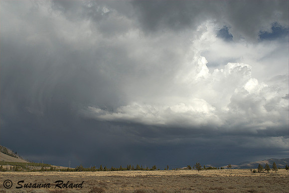 STORMY SKY AT SWAN LAKE_2SR1566